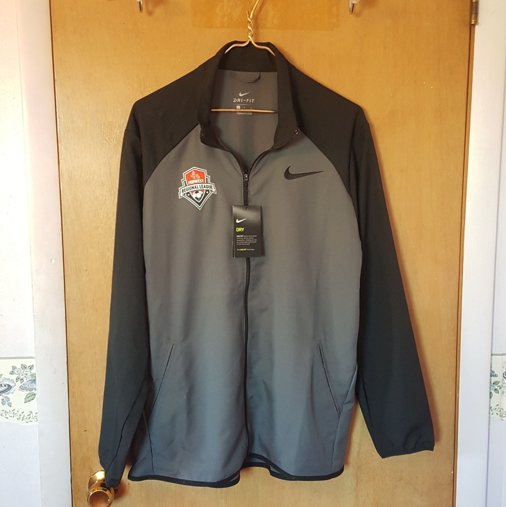 NEW Men's Nike Jacket